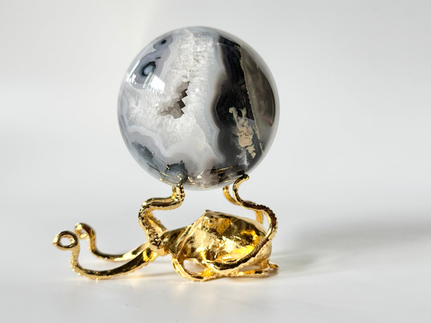 Octopus Sphere Holder