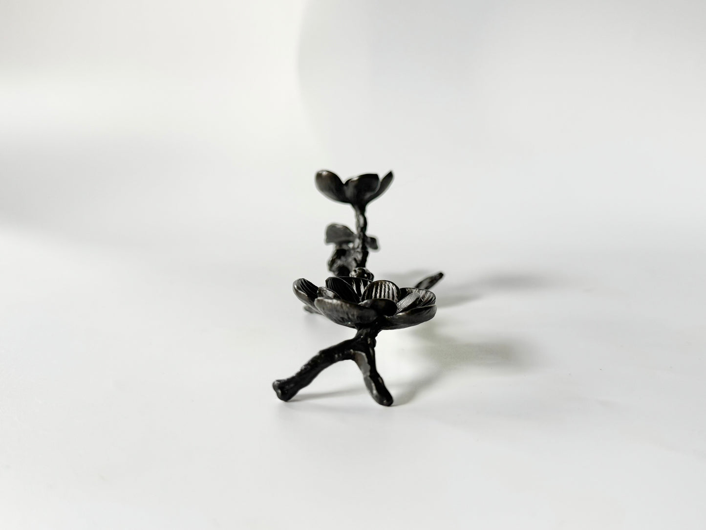 Vintage Black Flower Sphere Stand, holder