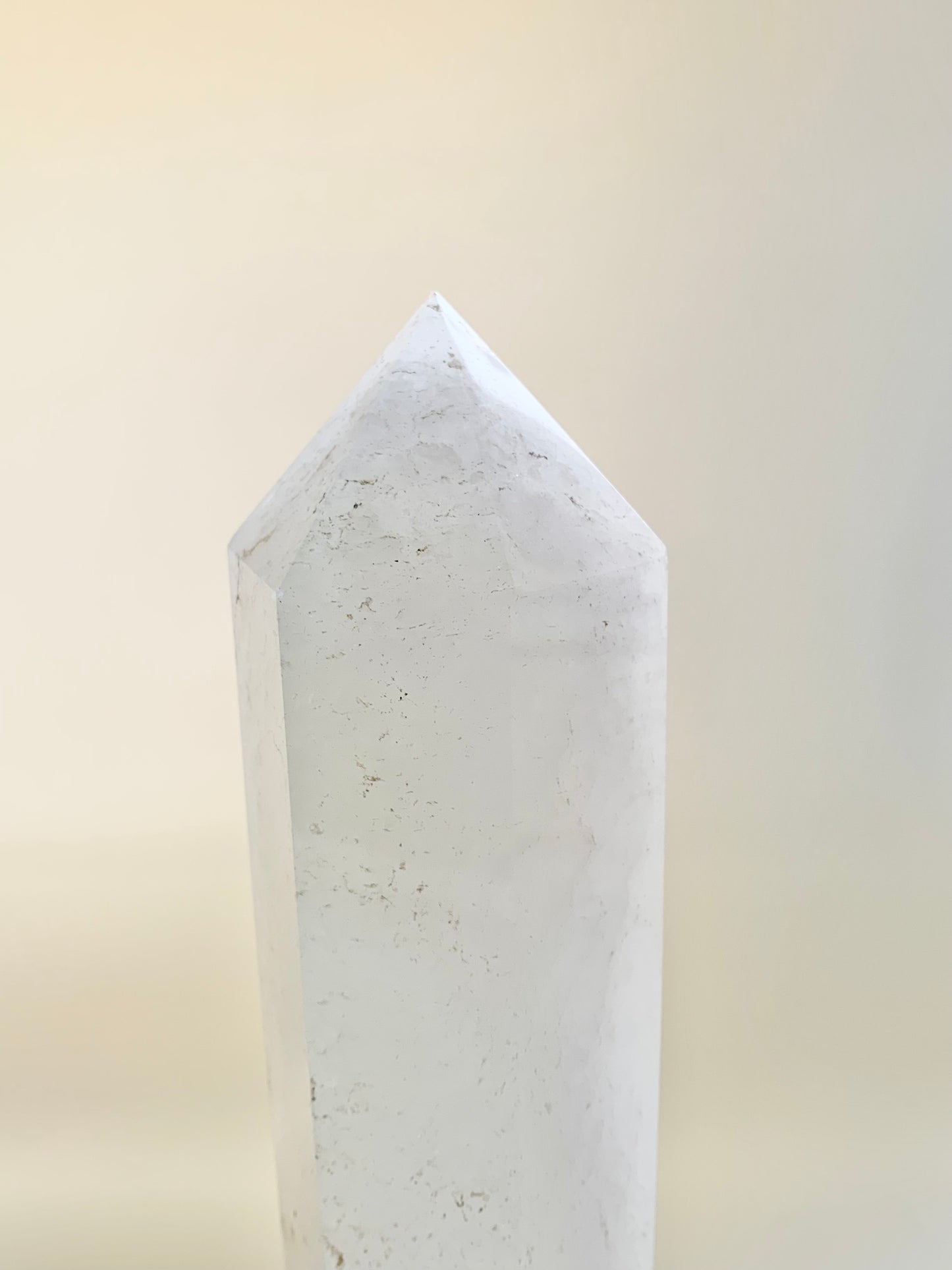 White Quartz Tower, XL