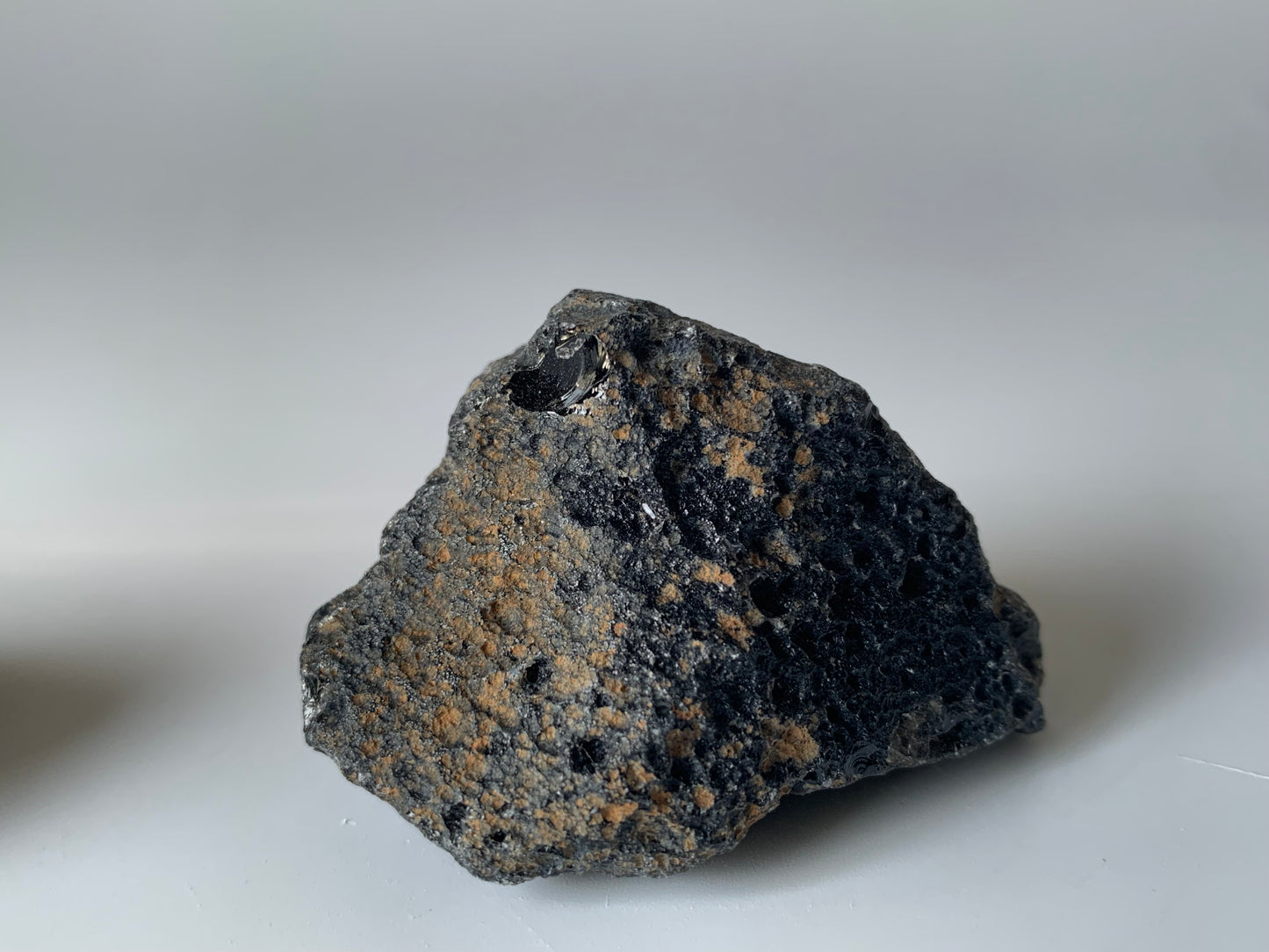 Tektite meteorite debris