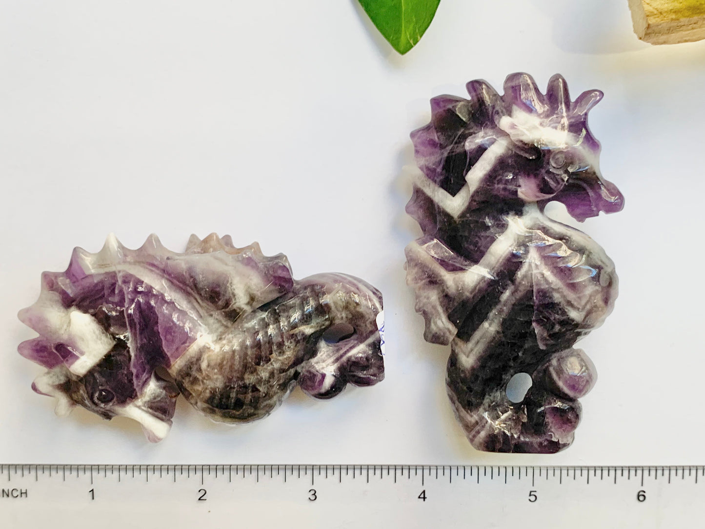 Chevron Amethyst Seahorse Carving